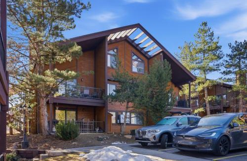 Park City Ski Chalet | Modern Mountain-Chic Condo-Ski, Golf, Bike, Hike!