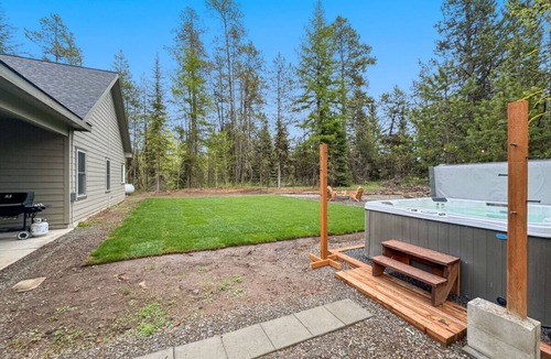 Donnelly House | Modern Mountain Retreat with Hot Tub