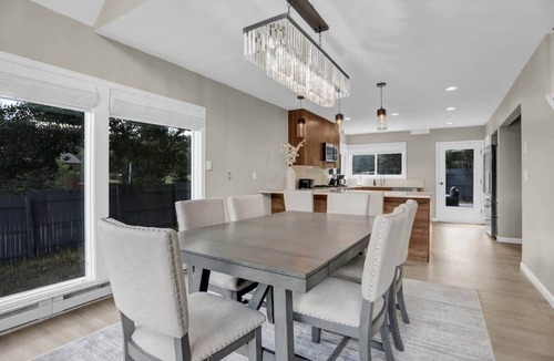 Willow Creek Highlands House | Modern Mountainside Sanctuary