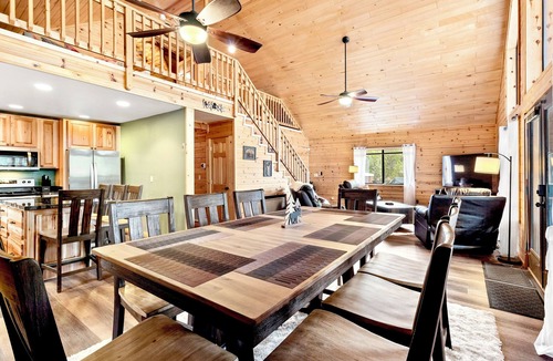Forests Trails Cabin | Modern & Private Cabin Retreat Near Sitgreaves National Forest!