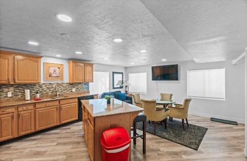 Salt Lake City House | Modern Private Whole Unit 4 Bedroom Guest Suite King Bed