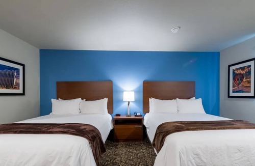 Meridian Hotel | Modern Room Near Meridian Hotspots – Includes Kitchen & Pet-Friendly