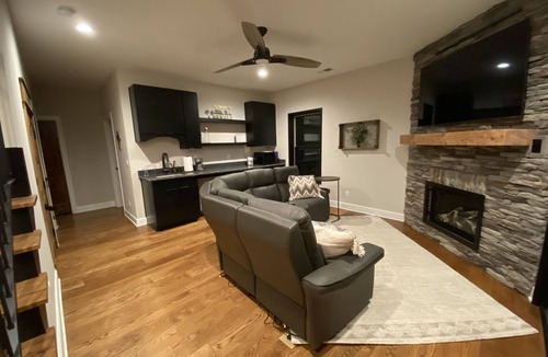 Springfield Ski Chalet | Modern/rustic chalet nestled in the woods at Paradise Ranch & Retreat
