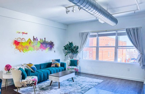 Downtown Memphis Apartment | Modern Spacious Loft in Downtown Memphis w/free parking