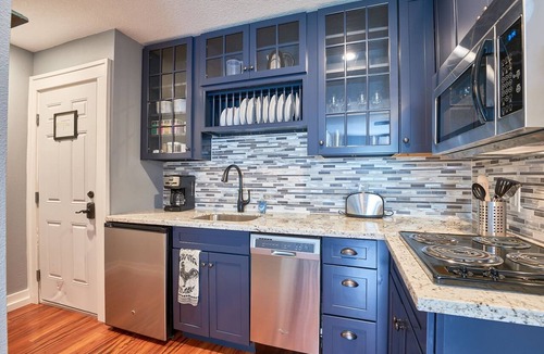 Newberg Condo | Modern Studio in Downtown Newberg - Suite #2