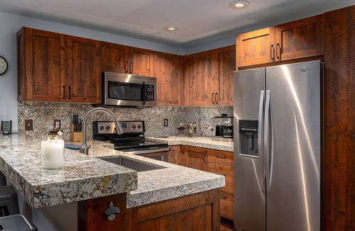 North Park City Condo | Modern - Updated condo 100yds from the Park City Mt. - close to Deer Valley
