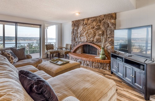University Place House | Modern, updated home w/ incredible views, two living areas, & a full kitchen