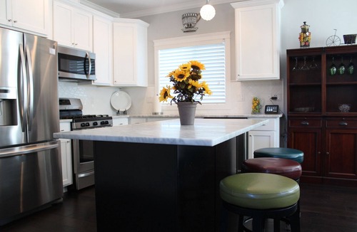 Coeur d'Alene House | Modern yet comfortable. Perfect to relax, and as a base from which to explore.