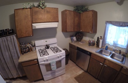 Florence Apartment | Montana Mountain Moods Bed and Bath! Lower RATES