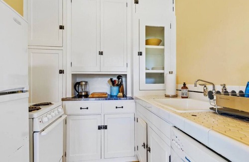Alphabet Historic District Condo | Monthly Rental - NW Studio w/A View - Close to Everything!