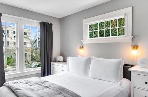 Montlake House | Montlake Hideaway in Spite House