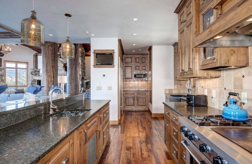 Big Sky House | Moonlight Estate! Luxurious House, Prestige Location, Unforgettable Vacation!