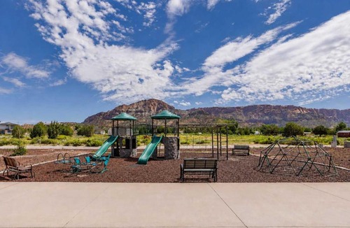 Apple Valley House | Moonrise Tiny Home