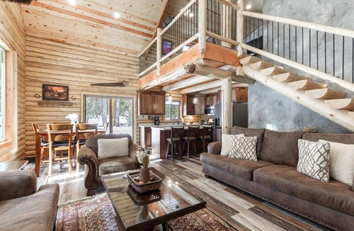 West Yellowstone Cabin | Moose & Spruce Retreat | 7 Mi to YNP | Pond