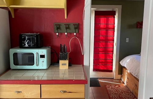 Moab Apartment | Moosewood Cottage - Hot Tub, Downtown, Dog Friendly