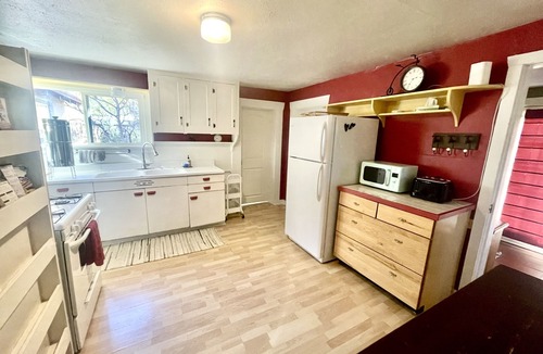 Moab Cottage | Moosewood Cottage - Hot Tub & Sleeps 6
