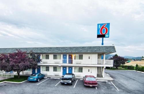Coeur d'Alene Hotel | Motel 6-Coeur D'Alene, ID