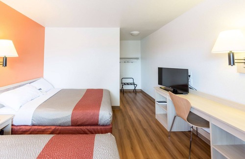 Klamath Falls Hotel | Motel 6 Klamath Falls, OR
