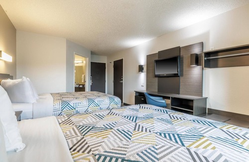 Grant Creek Hotel | Motel 6 Missoula, MT