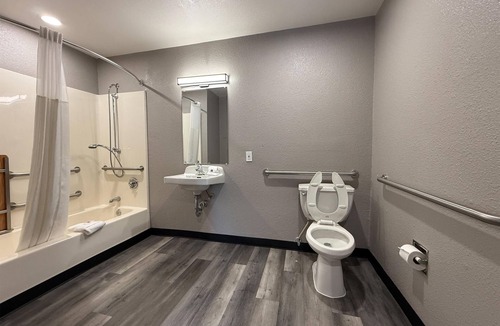 SeaTac Hotel | Motel 6 Seattle, WA - South