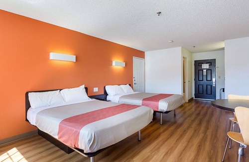 Williams Hotel | Motel 6 Williams, AZ - West - Grand Canyon