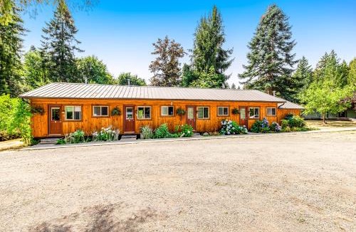 Quilcene Hotel | Mount Constance, Room 10 at Mount Walker Inn