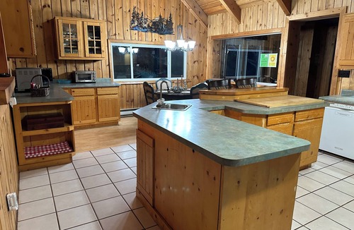 La Sal Cabin | Mount Peale Country Inn near Moab