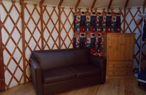 Bow Resort | Mount Vernon Camping Resort 20 ft. Yurt 2