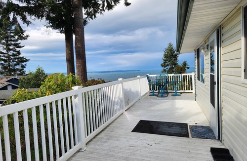 Freeland House | Mountain and Sound view, kid/dog/game-friendly