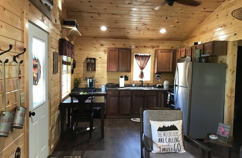 Boundary County Cabin | Mountain Cabin! Private Hot Tub! Amazing Views!
