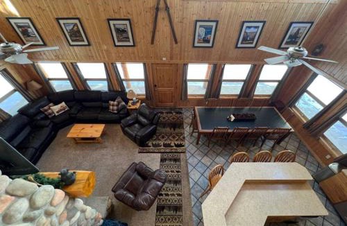 Island Park House | Mountain Life Cabin- 20 Miles to Yellowstone