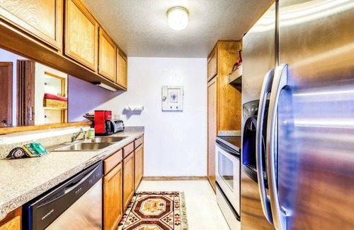 Elkhorn Village Condo | Mountain retreat with golf on-site