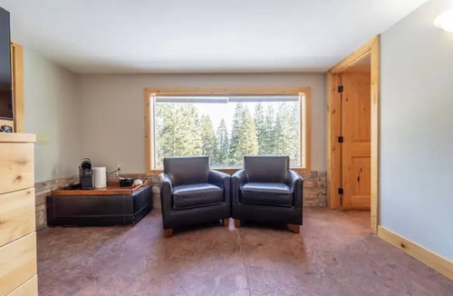 Garden Valley Apartment | Mountain Top Cellar