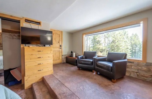 Garden Valley Apartment | Mountain Top Cellar