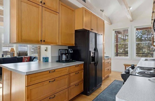Red Lodge House | Mountain Treetop