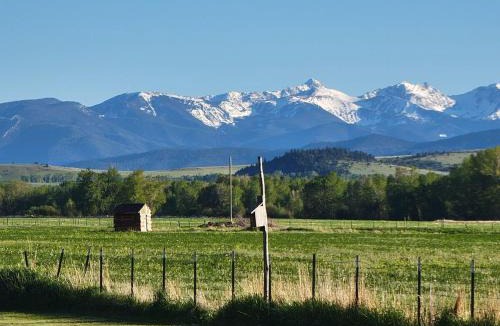 Bozeman House | Mountain View Home on 2 Acres