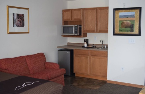 Killdeer Hotel | Mountain View Hotel