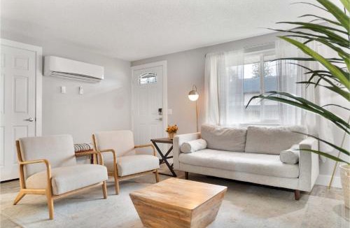 Coeur d'Alene House | Mountain View Pet Retreat Near Downtown Fenced
