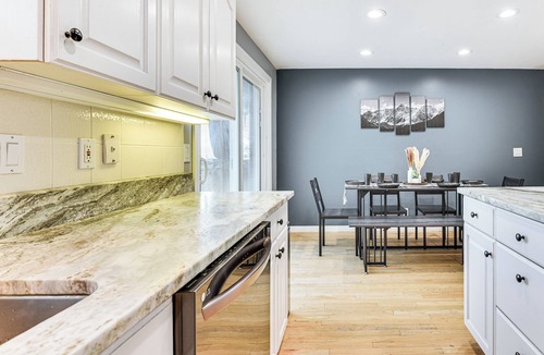Centerville House | Mountain-View Retreat w/Hot Tub in Centerville!