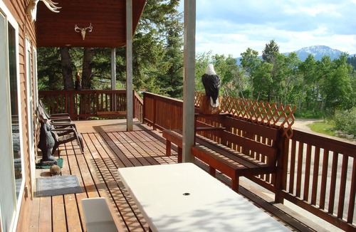 Island Park House | Mountain Views! - Near Yellowstone! - 7bdrm/4bath Home - Smart TV