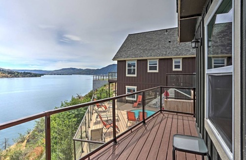 Chelan House | Mountainside Chelan - 2 houses for the price of one, private waterfront, small private pool .