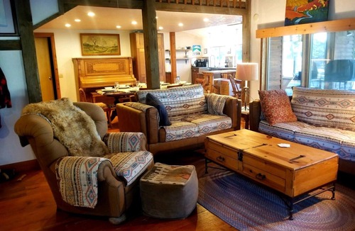 Trout Lake House | Mt Adams Trout Lake 3B2Ba Fenced and Gated 2+ acres quiet scenic. Dog friendly.