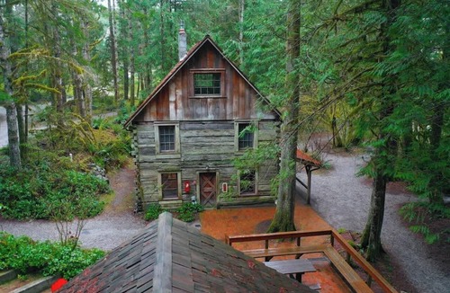 Glacier Condo | Mt Baker Resort Condo-River Views & Amenities