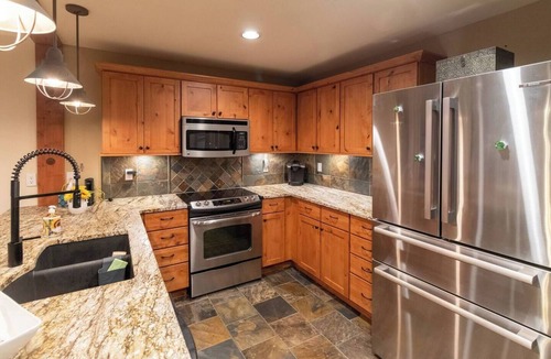 Kellogg Condo | Mt. View Suite | Fully Stocked for Your Adventures