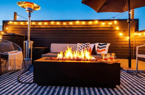 Edgehill House | Nash Chic Near DT Rooftop Luxe Comfort
