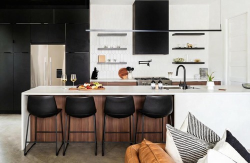 Edgehill House | Nash Chic Near DT Rooftop Luxe Comfort