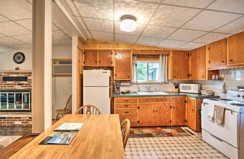 National City Cottage | National City Cottage w/Patio, Steps to Lake!