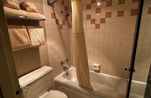 Window Rock Hotel | Navajo Nation Inn