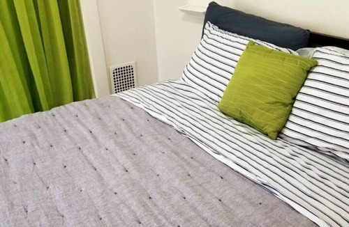 Fort Wayne Apartment | Navy Lime, a quant place to stay
