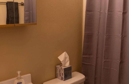 Roosevelt Apartment | NDSU Efficiency (APT 3)